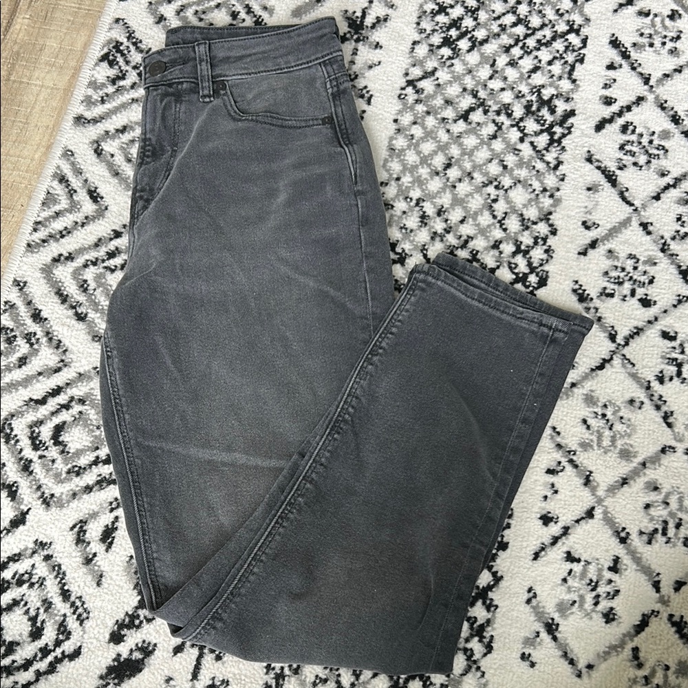 American Eagle Mom Jean!